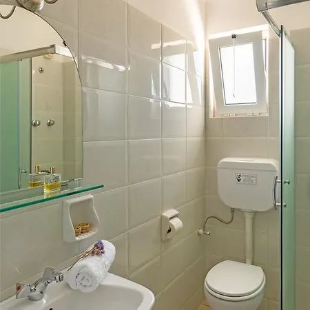 Pelagia Aphrodite 3*